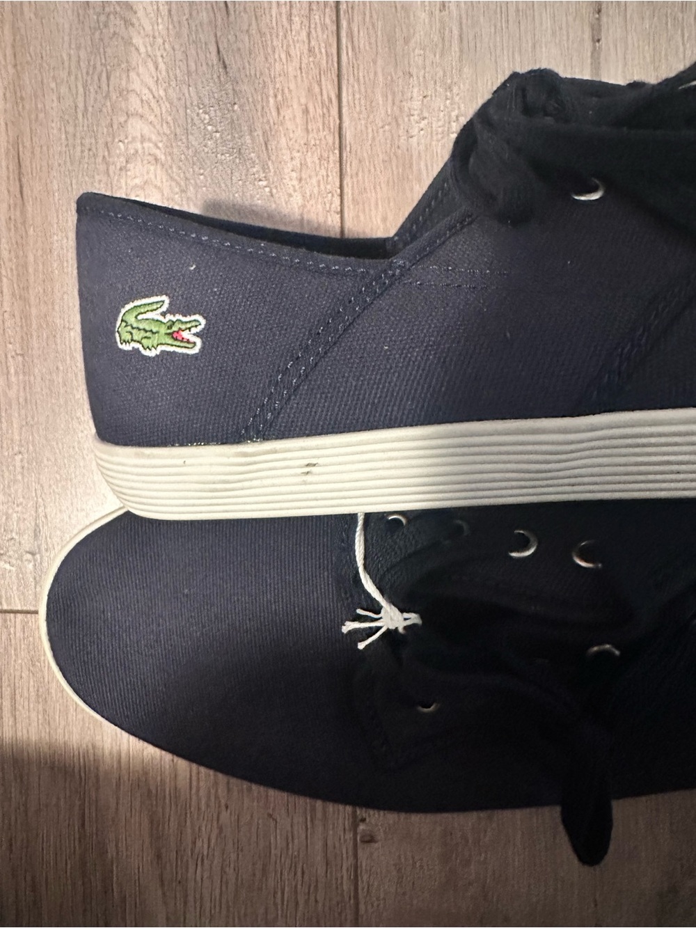 Lacoste Men’s Navy Canvas Low-Top Sneakers With OrthoLite Insoles - Picture 9 of 15